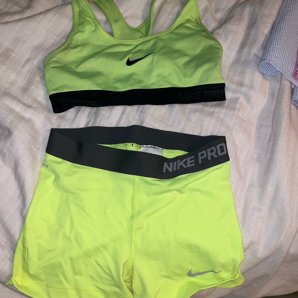 Nike pros and Sports bra